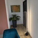 Lampadaire LED Quadra - Luminaire LED Design Géométrique pour Salon Moderne