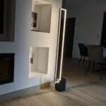 Lampadaire LED Quadra - Luminaire LED Design Géométrique pour Salon Moderne