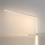 Lampe de Table Skiva - Luminaire LED Géométrique en Métal Noir