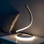 Lampe de Table Curve - Luminaire LED Minimaliste en Aluminium Brossé