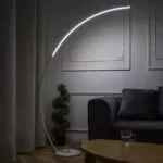 Lampadaire Arc Moderne – Design Élégant & Éclairage LED