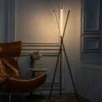 Lampadaire LED Ember - Éclairage LED Minimaliste avec Base Tripode en Aluminium