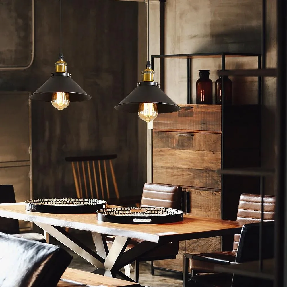 Lampe Suspendue Industrielle - Design Brut en Métal Noir pour Loft et Intérieur Moderne