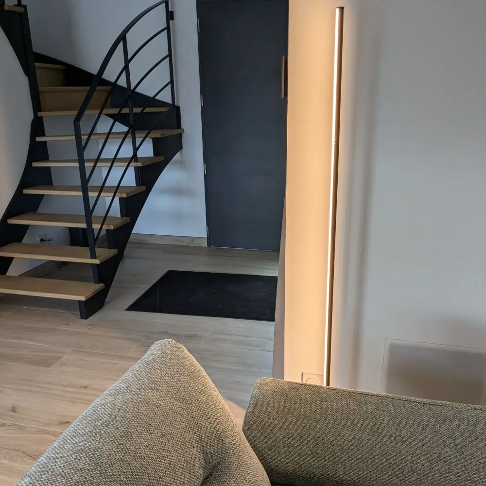 Lampadaire Halo Dimmable - Éclairage LED - Minimaliste pour Salon ou Bureau