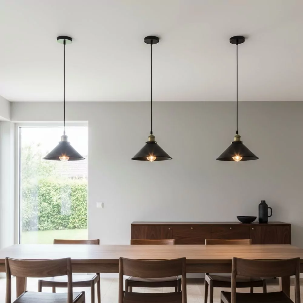 Lampe Suspendue Industrielle - Design Brut en Métal Noir pour Loft et Intérieur Moderne