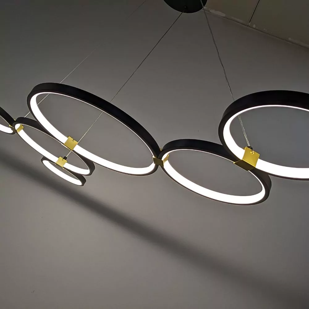 Suspension LED Heim - Luminaire LED Minimaliste avec Éclairage Ajustable