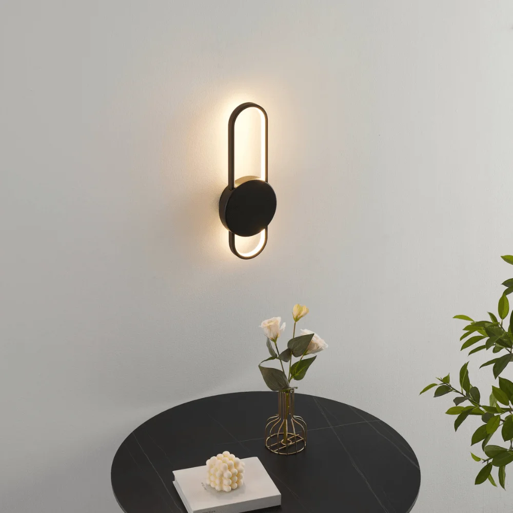 Applique Murale Loki - Éclairage LED Minimaliste en Métal Brossé