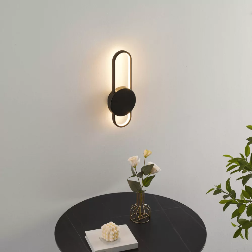 Applique Murale Loki - Éclairage LED Minimaliste en Métal Brossé