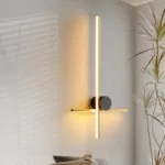 Applique Murale Prism - Éclairage LED Minimaliste avec Finition Chromée