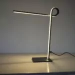 Lampe de Table Yumi - Éclairage LED Design pour Bureau ou Chevet