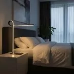 Lampe de Table Yumi - Éclairage LED Design pour Bureau ou Chevet